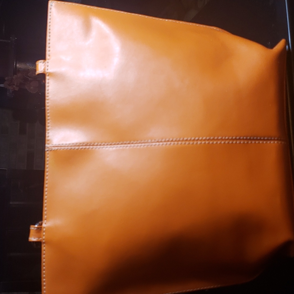 WILSON'S LEATHER PURSE/TOTE